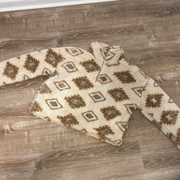 Thread & Supply Cozy Fleece in Cream and Tan - Picture 1 of 3